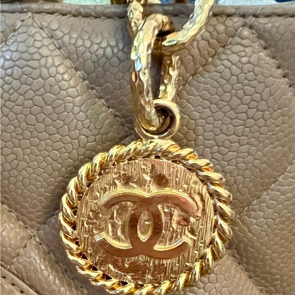 Chanel Medallion Tote 24k Gold Plated Hardware - Picture 7 of 15